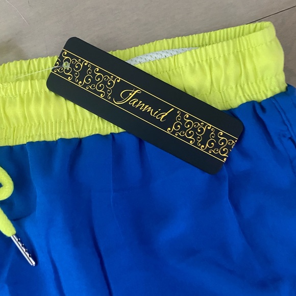 BNWT mens Jammid yellow and blue swim trunks size M - Picture 4 of 4